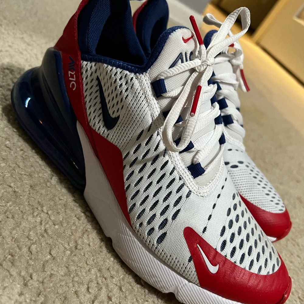 Nike Air Max 270
